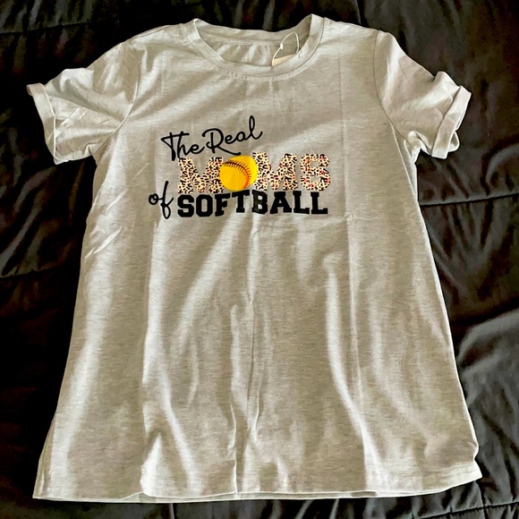 Real MOMS of Softball Tee - Picture 1 of 1